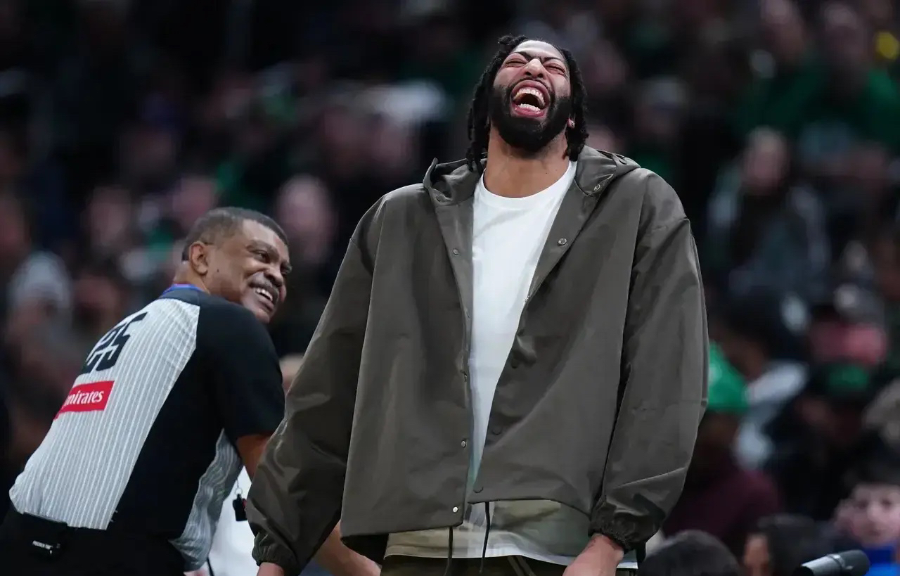 浓眉哥遭遇七连败,巴黎圣日耳曼教练面临压力! 浓眉哥遭遇七连败,巴黎圣日耳曼教练面临压力!