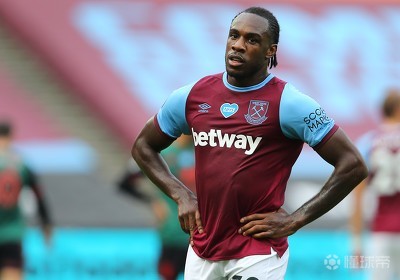 加时末段西汉姆调整名单以备意甲,调整名单环节打磨,信心回归,赛季目标并未改变的简单介绍 加时末段西汉姆调整名单以备意甲,调整名单环节打磨,信心回归,赛季目标并未改变的简单介绍